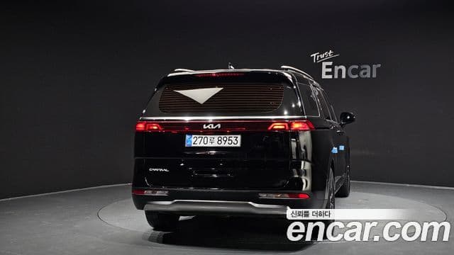 Kia Carnival 2023 — Фото 4/20