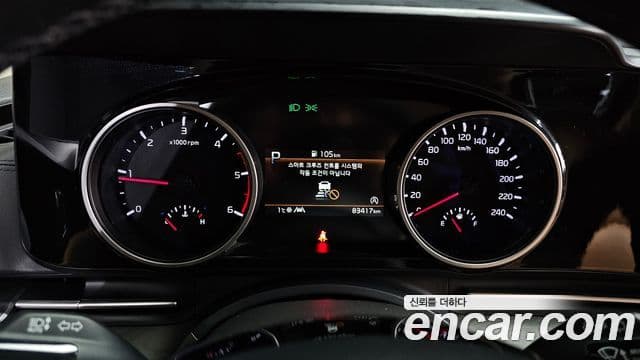 Kia Carnival 2023 — Фото 8/20