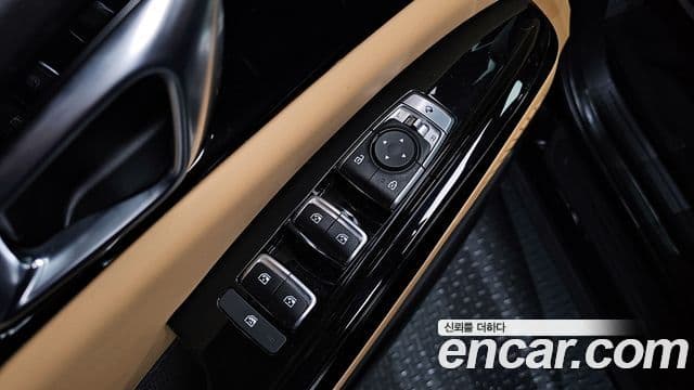 Kia Carnival 2023 — Фото 12/20