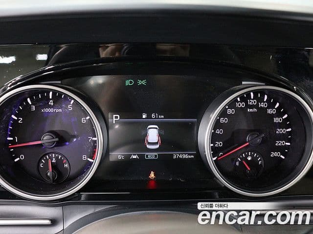 Kia Carnival 2023 — Şəkil 6/20