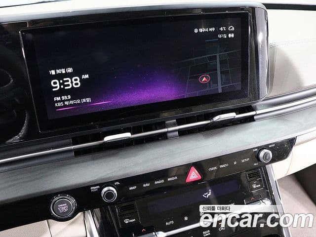 Kia Carnival 2023 — Şəkil 8/20
