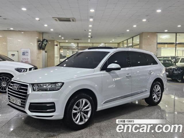 Audi Q7 2019 — ფოტო 20/20