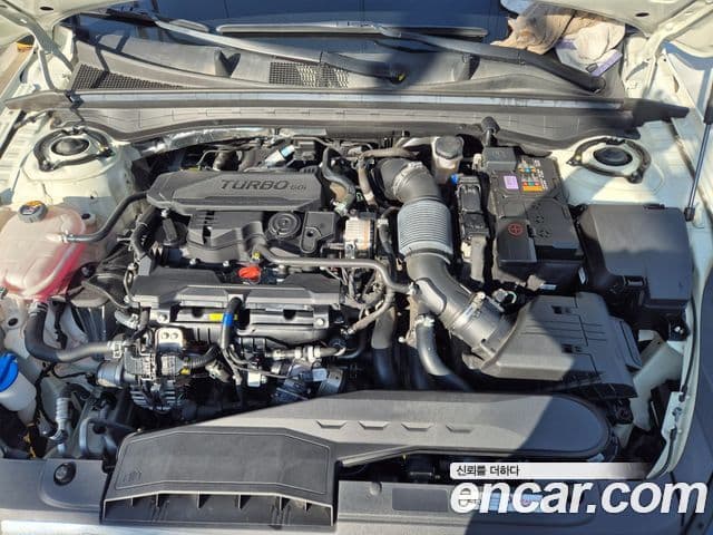 Kia K5 2023 — ფოტო 5/20