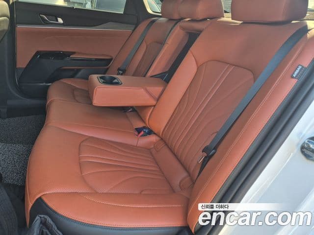Kia K5 2023 — ფოტო 11/20
