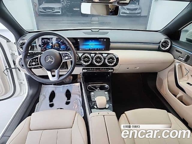 Mercedes-Benz A-Class 2022 — ფოტო 4/19