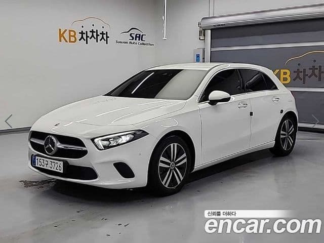 Mercedes-Benz A-Class 2022 — ფოტო 13/19