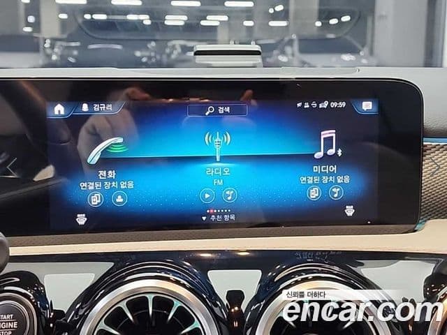 Mercedes-Benz A-Class 2022 — ფოტო 16/19