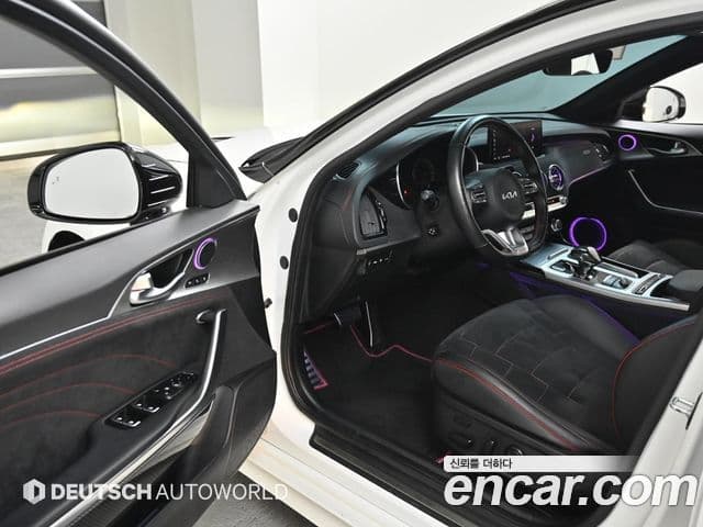 Kia Stinger 2022 — Şəkil 11/20