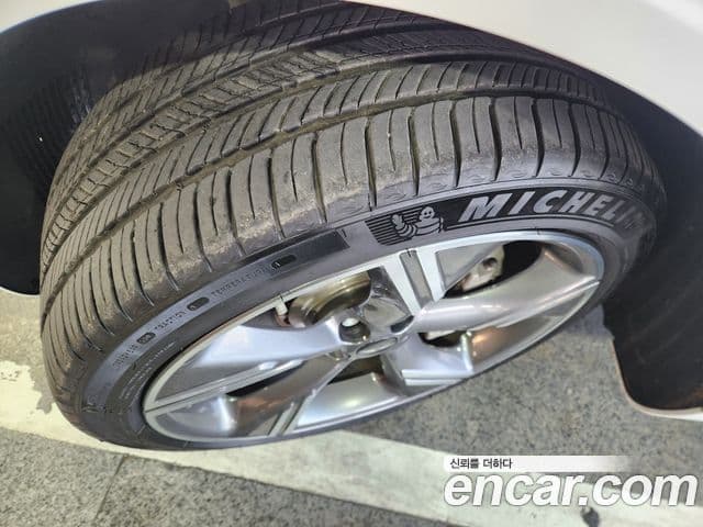 Genesis GV80 2024 — Photo 16/20