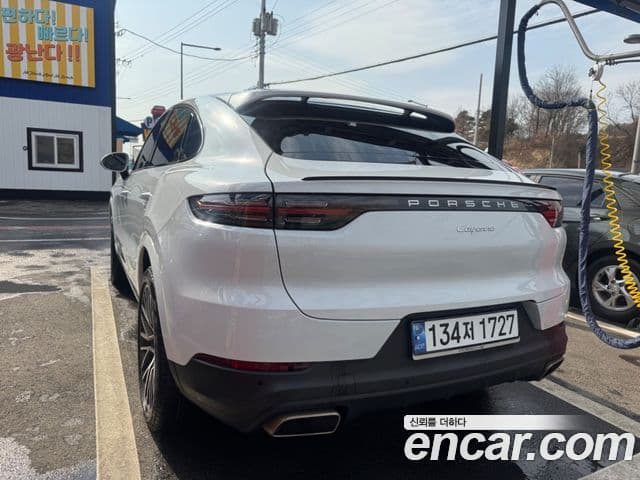 Porsche Cayenne 2020 — Фото 11/17