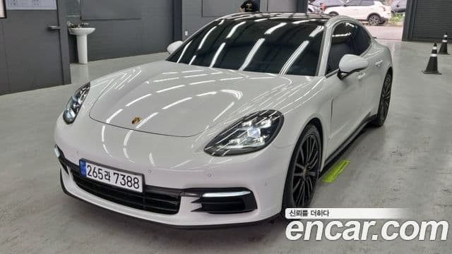 Porsche Panamera 2018 — Şəkil 8/18