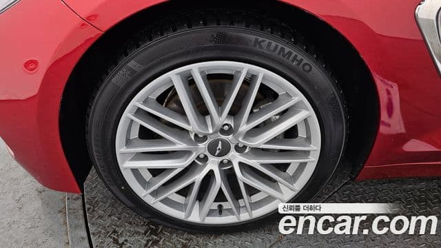 Genesis G70 2019 — Photo 19/20