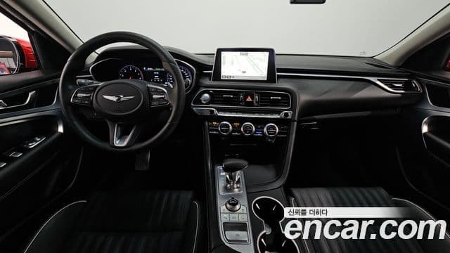 Genesis G70 2019 — Photo 8/20