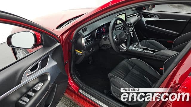 Genesis G70 2019 — Photo 15/20