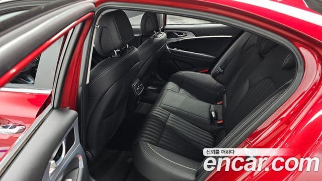 Genesis G70 2019 — Photo 4/20
