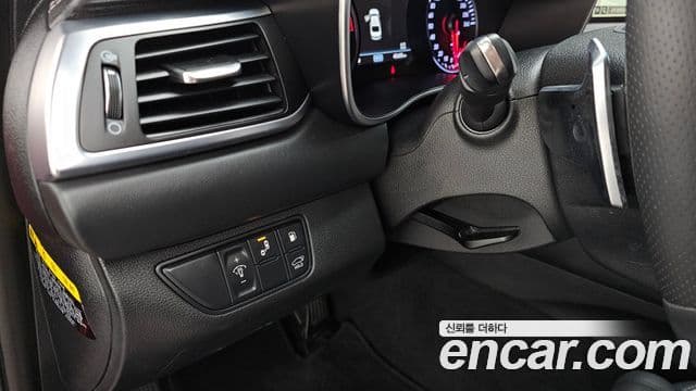 Genesis G70 2019 — Photo 13/20