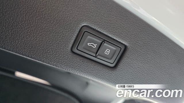 Audi A7 2022 — ფოტო 18/20
