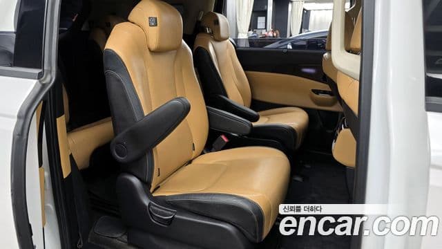 Kia Carnival 2022 — Şəkil 12/20