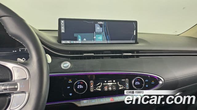 Genesis GV70 2022 — Şəkil 16/20