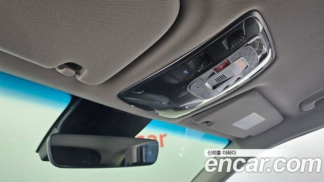 Genesis GV70 2022 — фото 18 из 20