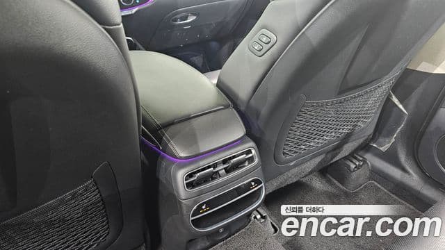 Genesis GV70 2022 — Şəkil 19/20