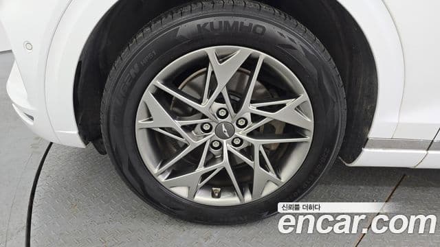 Genesis GV70 2021 — ფოტო 5/20