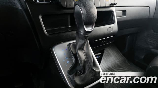 Hyundai Staria 2023 — Şəkil 9/20