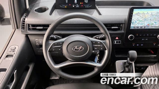 Hyundai Staria 2023 — Şəkil 14/20