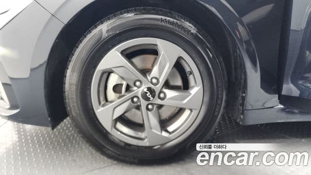 Kia K5 2024 — ფოტო 5/20