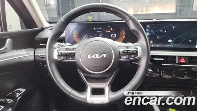 Kia K5 2024 — ფოტო 13/20