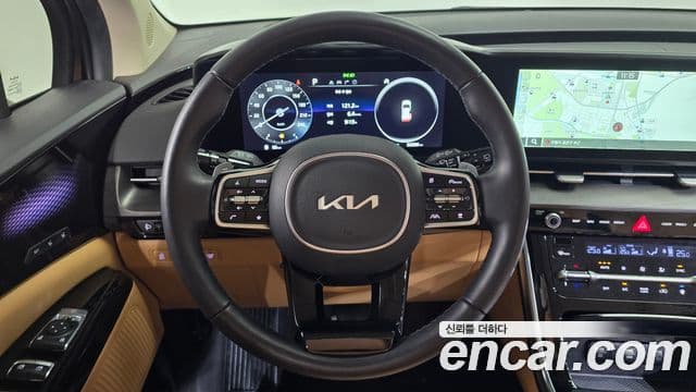 Kia Carnival 2023 — Фото 13/20