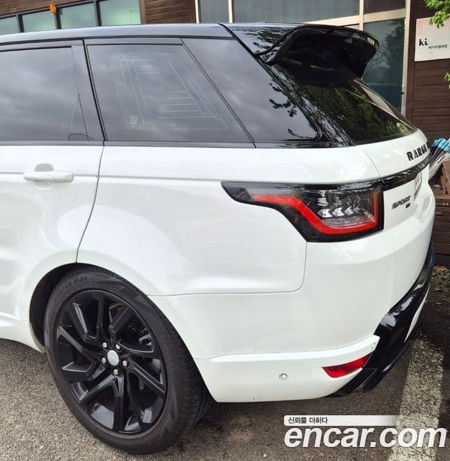 Land Rover Range Rover Sport 2021 — Şəkil 7/17