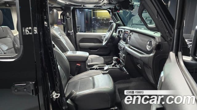 Jeep Wrangler 2022 — Фото 11/20