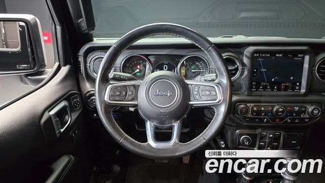 Jeep Wrangler 2022 — Şəkil 14/20
