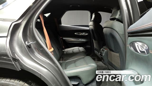 Genesis GV70 2024 — ფოტო 12/20