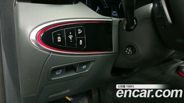 Genesis GV70 2024 — ფოტო 17/20