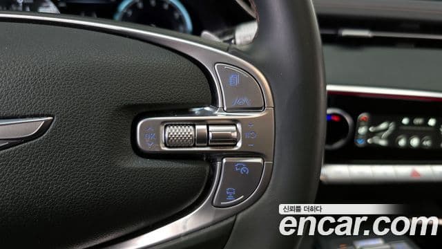 Genesis GV70 2024 — ფოტო 18/20