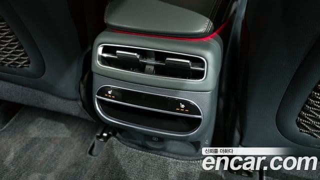 Genesis GV70 2024 — ფოტო 19/20