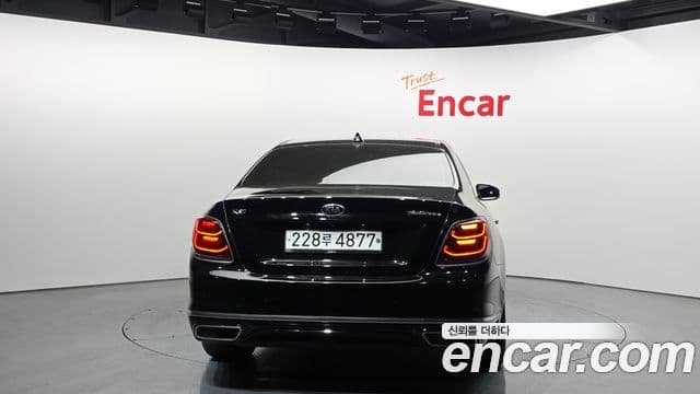 Kia The K9 2018 — ფოტო 4/20