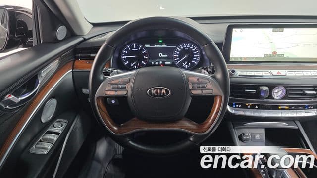 Kia The K9 2018 — ფოტო 14/20