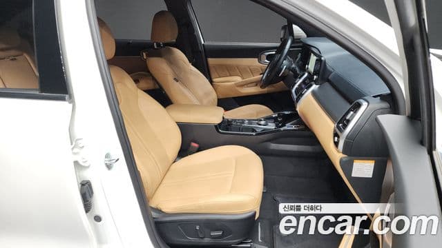 Kia Sorento 2021 — Фото 10/20