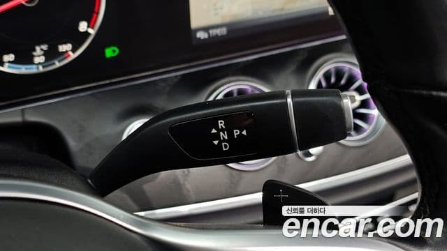 Mercedes-Benz E-Class 2018 — Photo 20/20