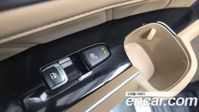 Kia Sorento 2024 — ფოტო 19/20
