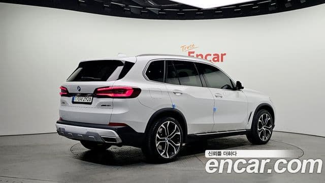 BMW X5 2022 — Photo 19/20