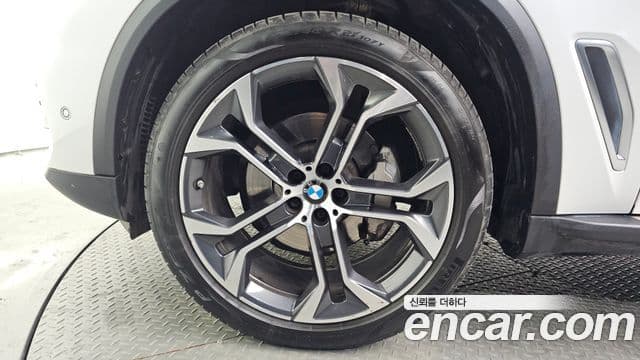 BMW X5 2022 — Photo 3/20