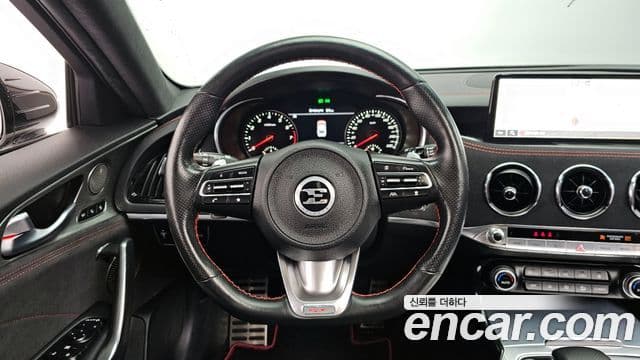 Kia Stinger 2021 — Şəkil 13/20