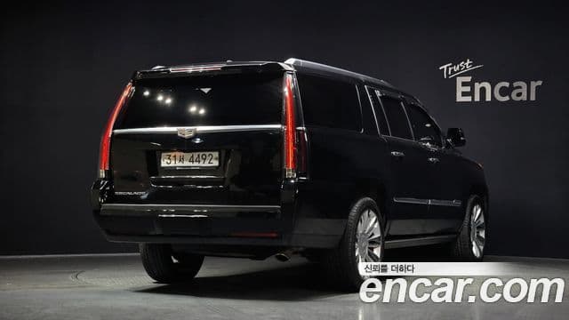 Cadillac Escalade 2019 — Photo 9/20