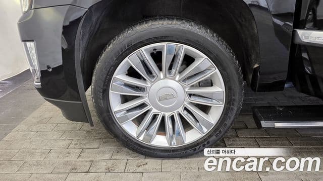 Cadillac Escalade 2019 — Photo 1/20