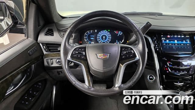 Cadillac Escalade 2019 — Photo 2/20