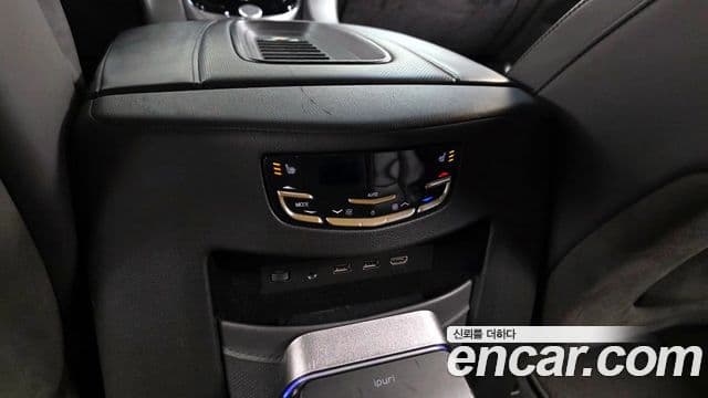 Cadillac Escalade 2019 — Photo 8/20